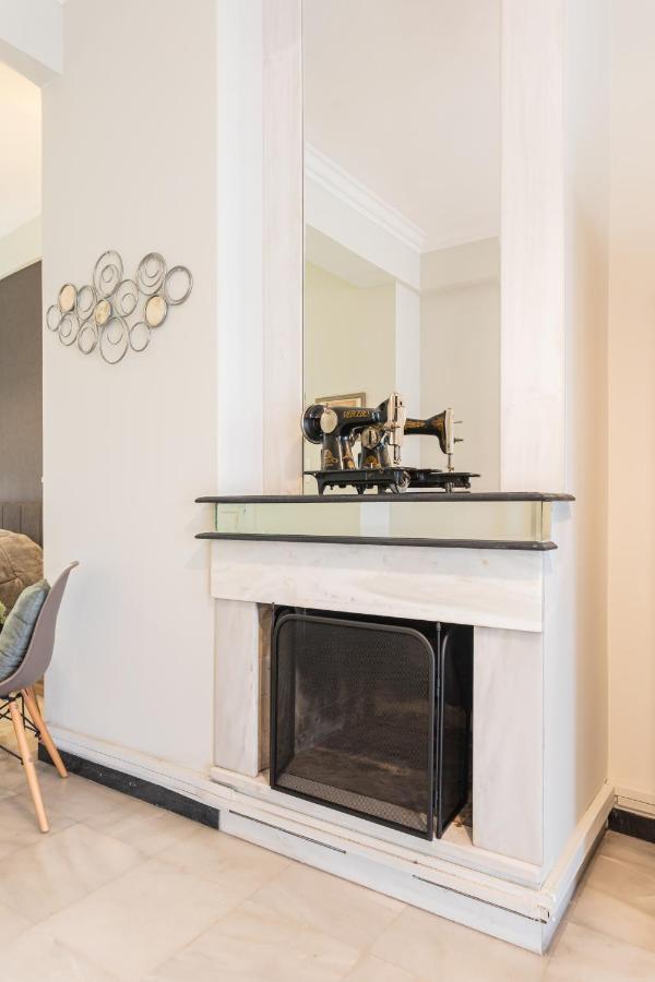 Beautiful City Rooms Close To Acropolis Атина Екстериор снимка